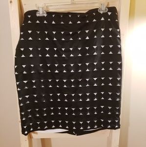 ♠️♦️WHBM B&W Pencil Skirt - 12